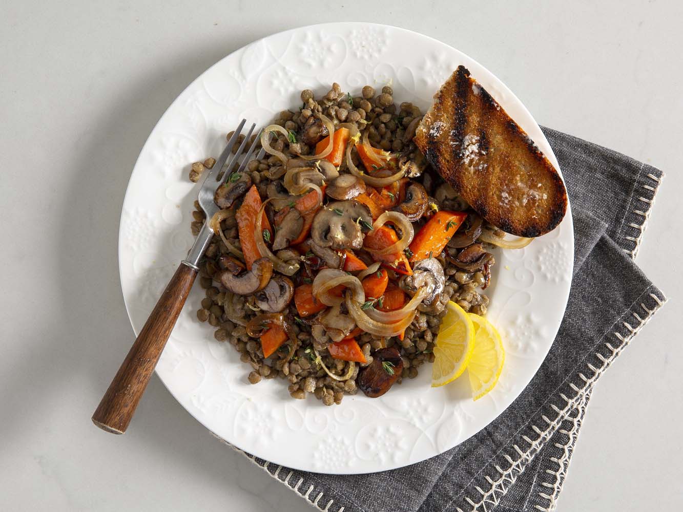 FRE alcohol-removed Cabernet Sauvignon red wine pairing of mushroom-carrot lentils